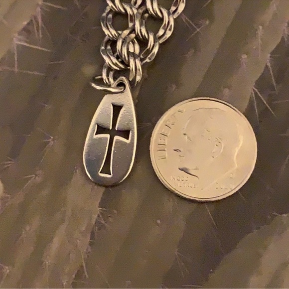 RARE James Avery retired Tear Cross cutout design - Picture 5 of 5